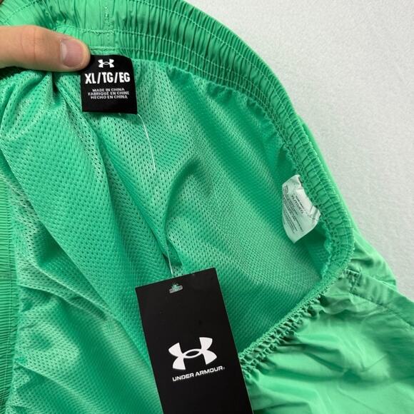 Under Armour Shorts Mens XL Green Essential Volley Woven Flex Lightweight NEW - Picture 9 of 10